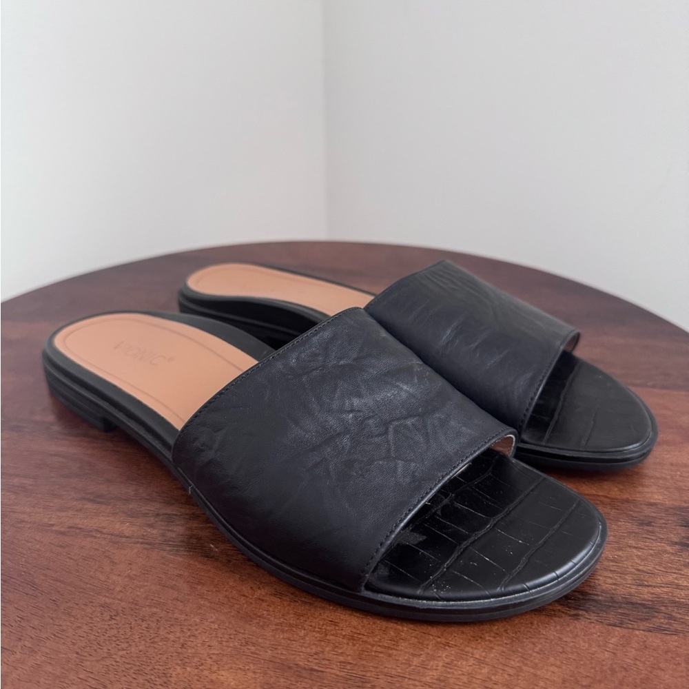 Vionic Black Croc-Embossed Slides size 9